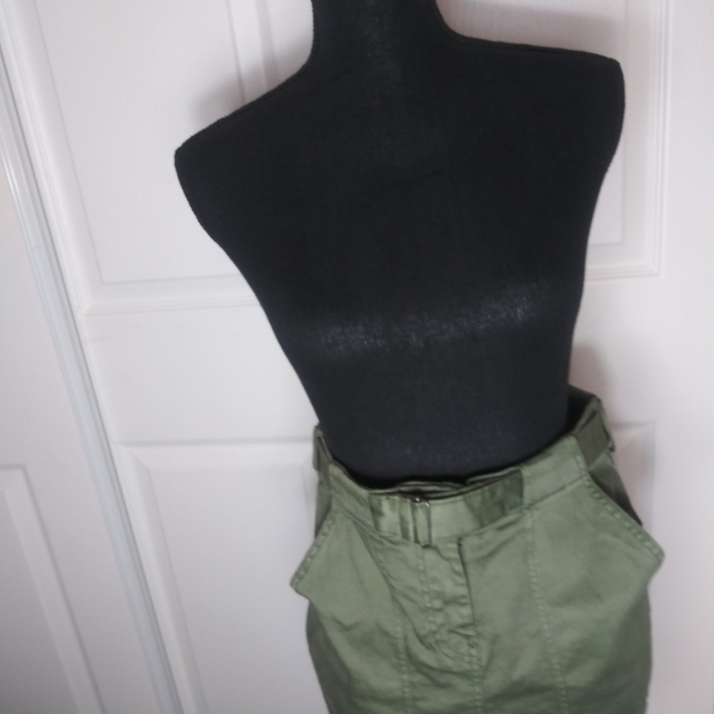 Edge of Reason Green Cargo Skirt M